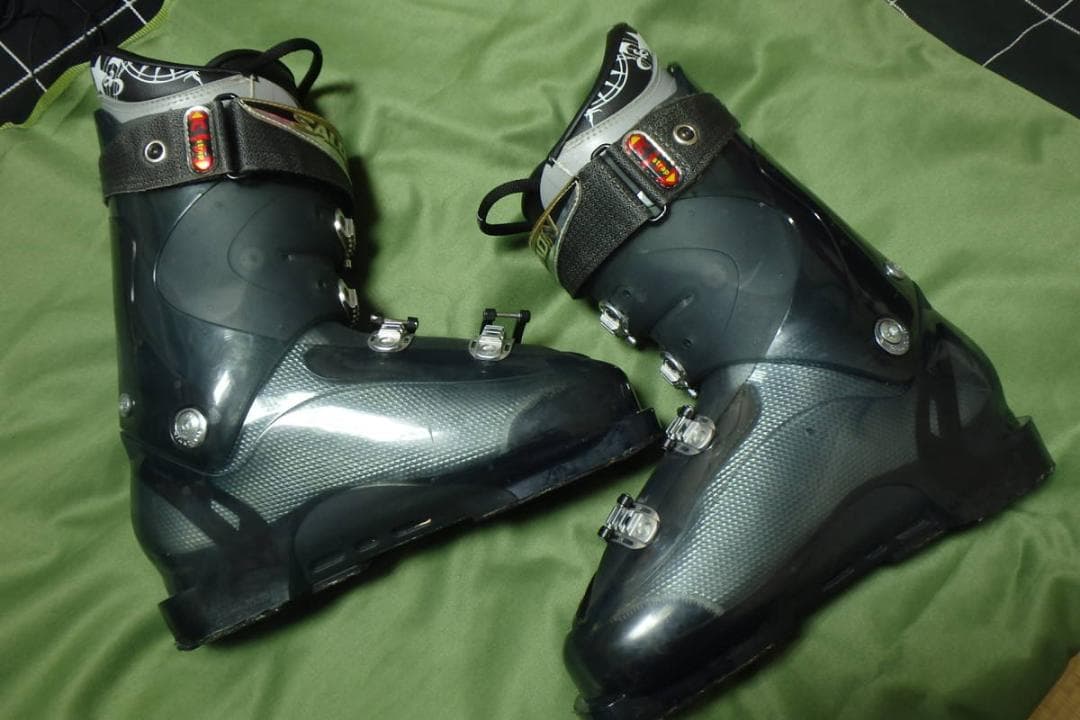 美品■■SALOMON・サロモン　スキーブーツFALCON GUN（27．5cm