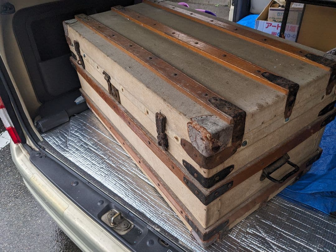 アンティーク 木製トランク　船便　衣装ケース　店舗什器