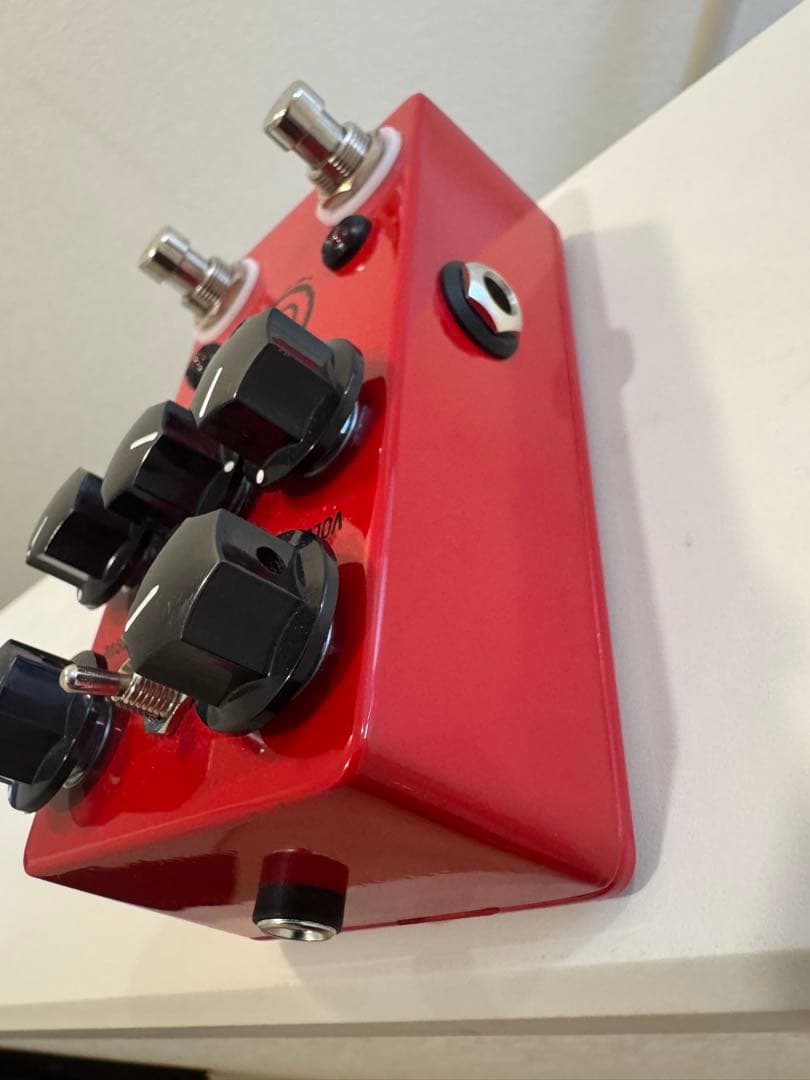 JHS The AT+ ギターエフェクター