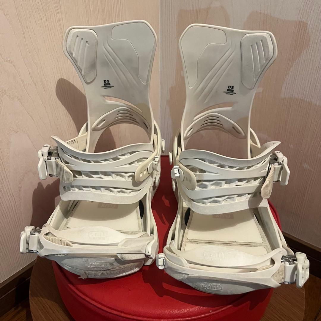 半額以下！24-25 FLUX DS ARTIST SERIES M