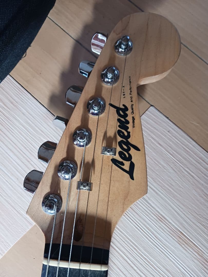 新品同様　ほぼ未使用　カバー　ピック　Legend エレキギター