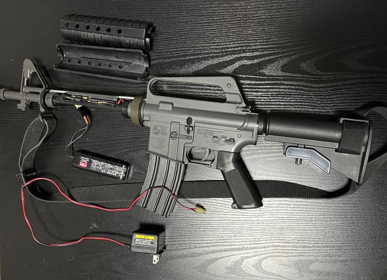 東京マルイ colt ar-15 電動ガン　バッグ付き