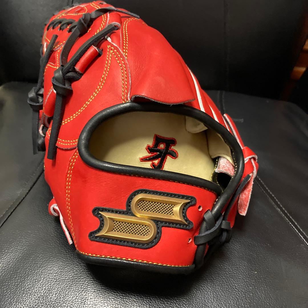 千葉ロッテマリーンズ　鈴木 昭汰選手　支給品グローブ