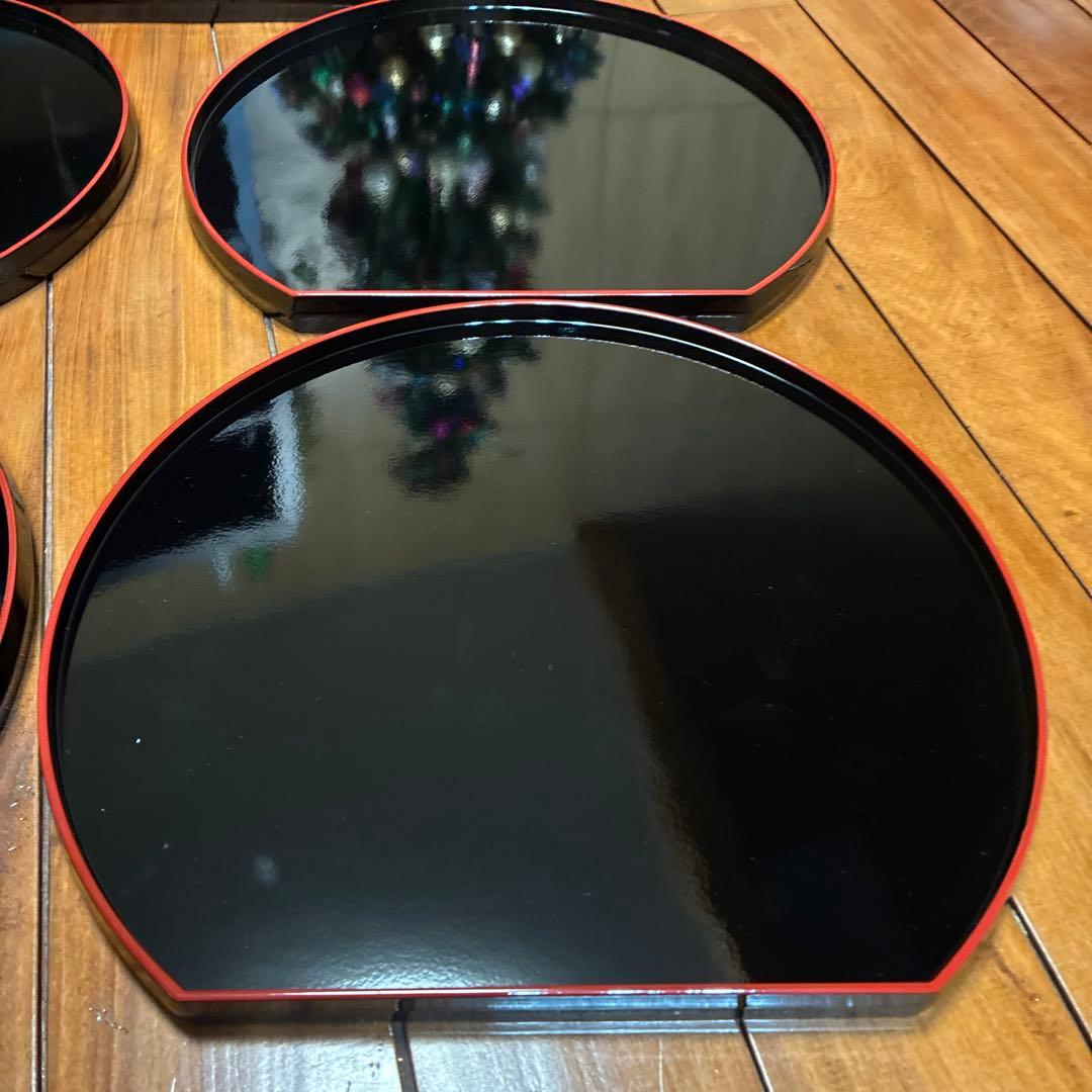 半月盆.黒朱リバーシブルお盆.天然木.漆器5枚揃え⭐︎箱付き
