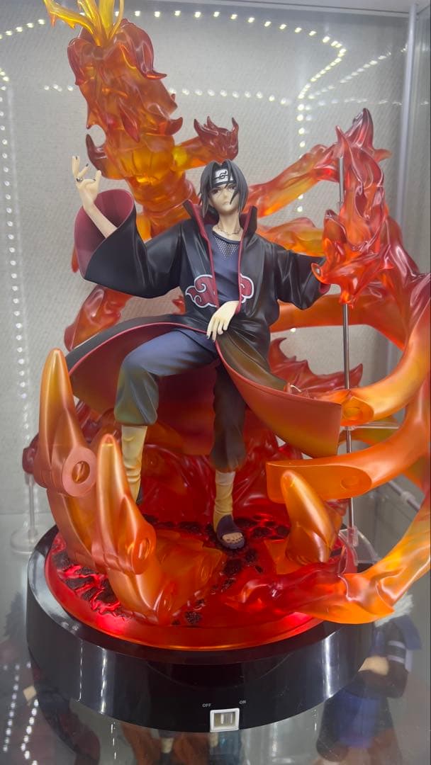 precious gem うちはイタチ　光る台座付き