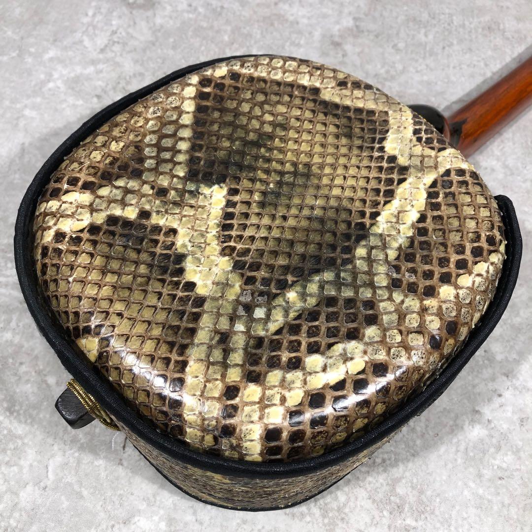 美品 高級 沖縄三線 本島産黒木 クルチ 本蛇皮 一枚張り 三線 ピックアップ付