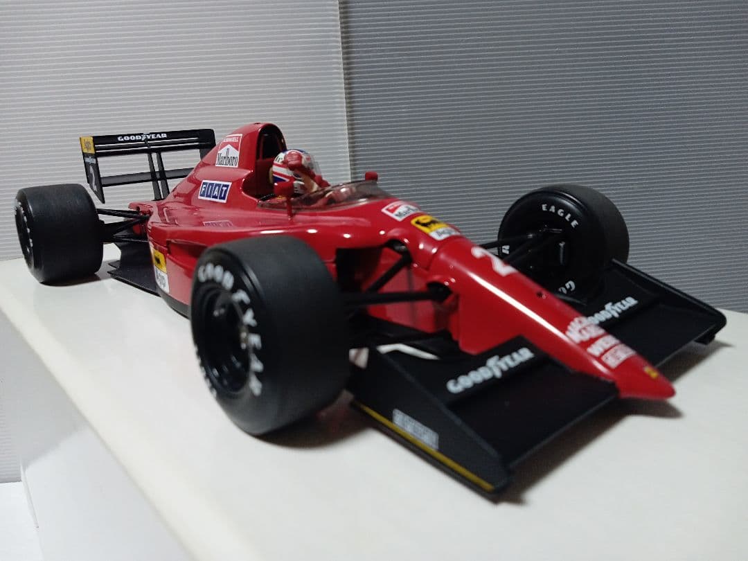 エグゾト1/18フェラーリ641/2マンセルフィギュア付