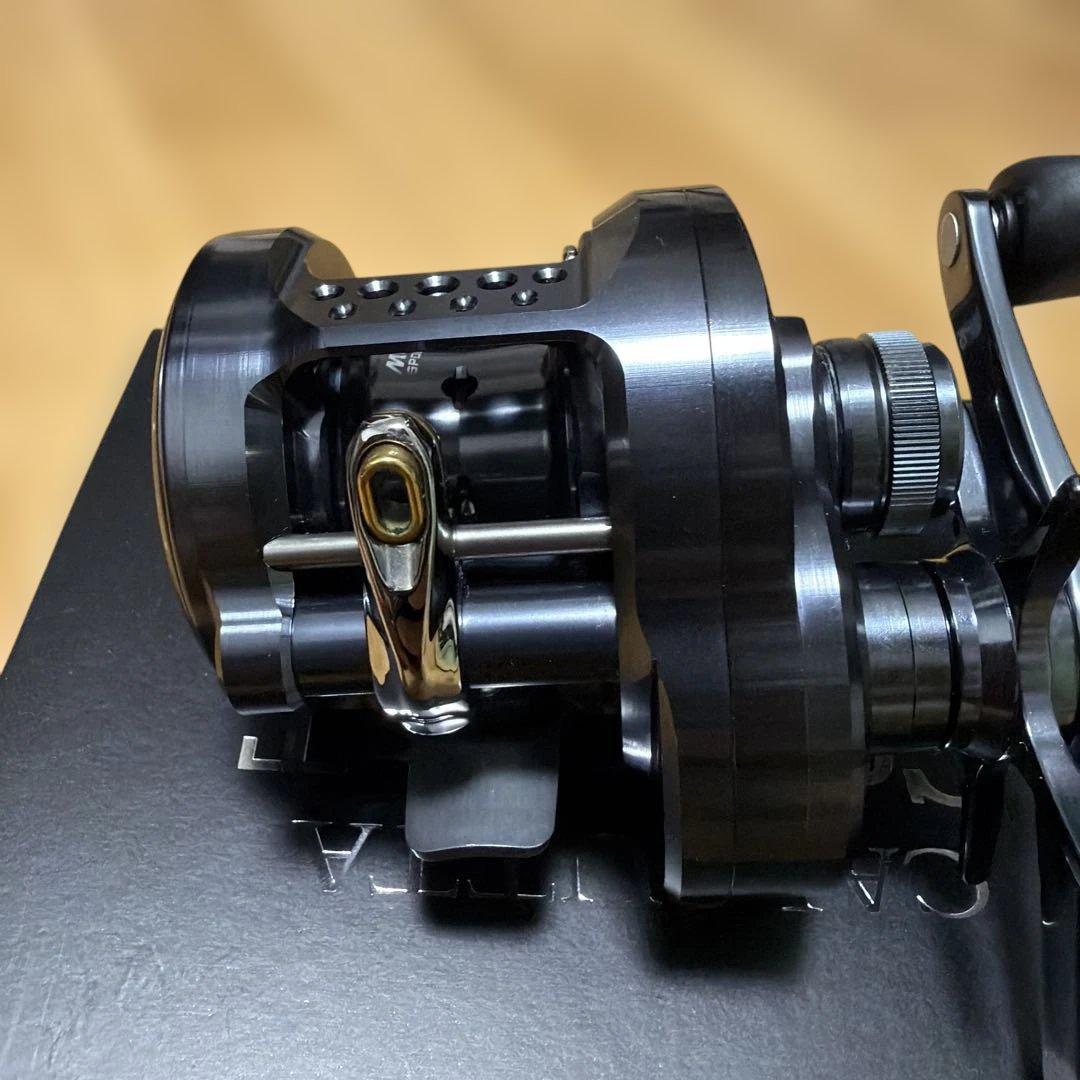 シマノ　SHIMANO 24カルカッタコンクエストシャローエディション・31HG