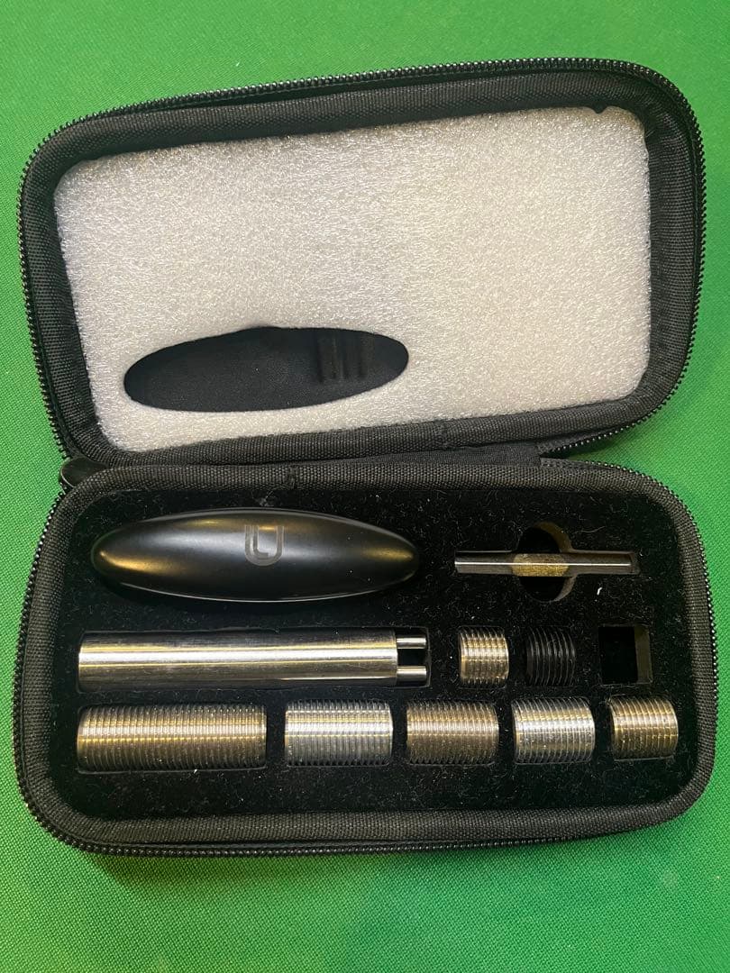 値下げ中！【Predator】プレデター ビリヤード キュー セット IKON3