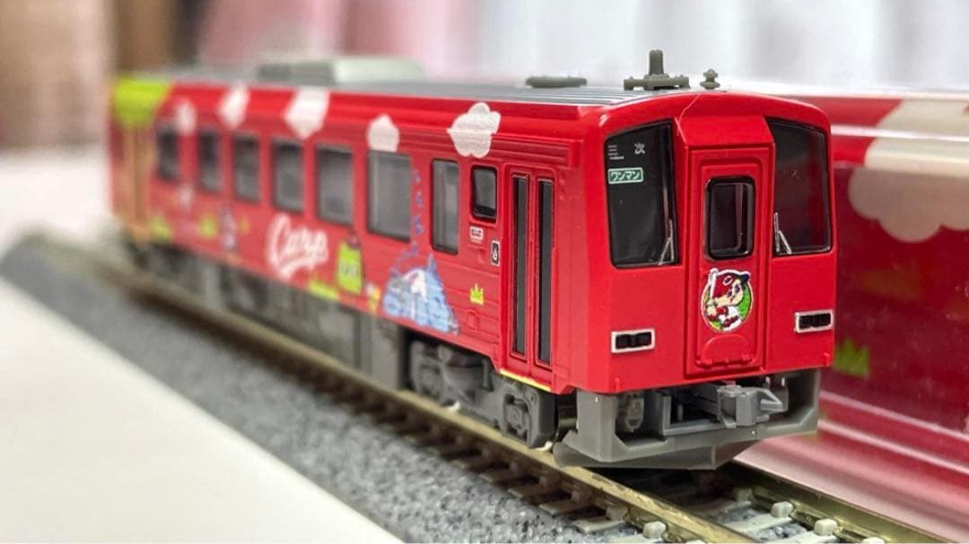 TOMIX　9479　キハ120 300形 芸備線・広島カープラッピング