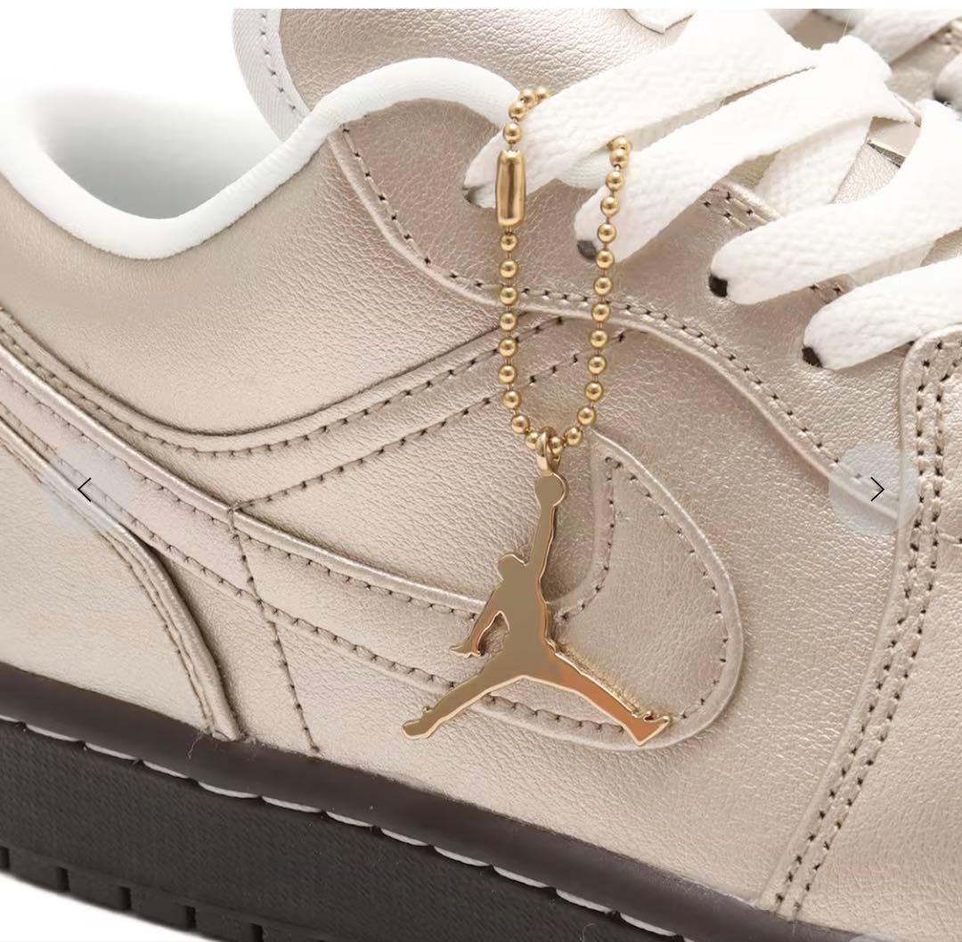 NIKE AIR JORDAN 1 LOW (W) シルバー　28.5cm