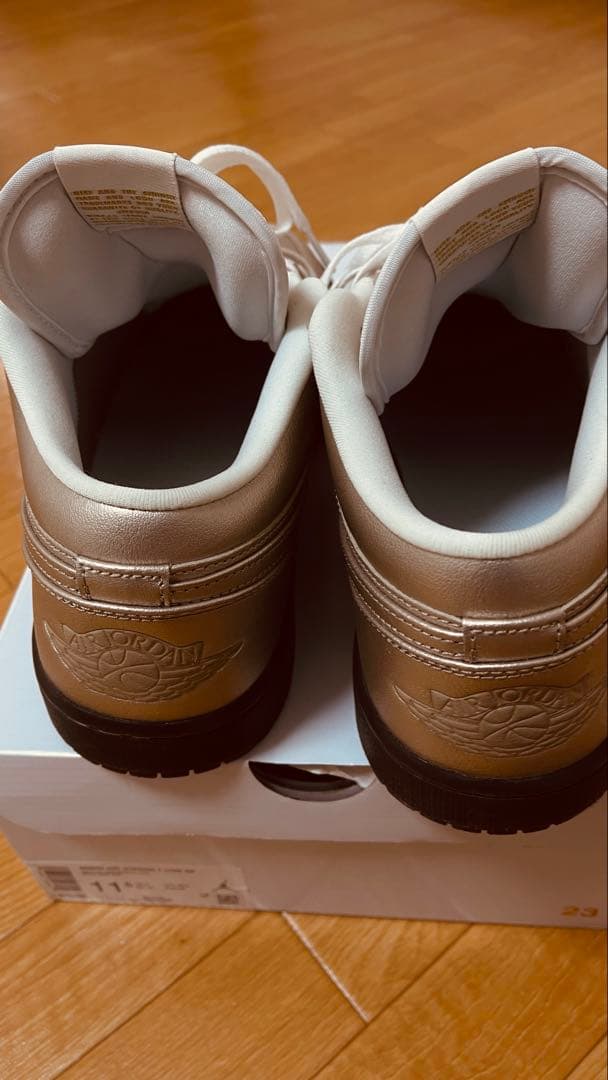 NIKE AIR JORDAN 1 LOW (W) シルバー　28.5cm