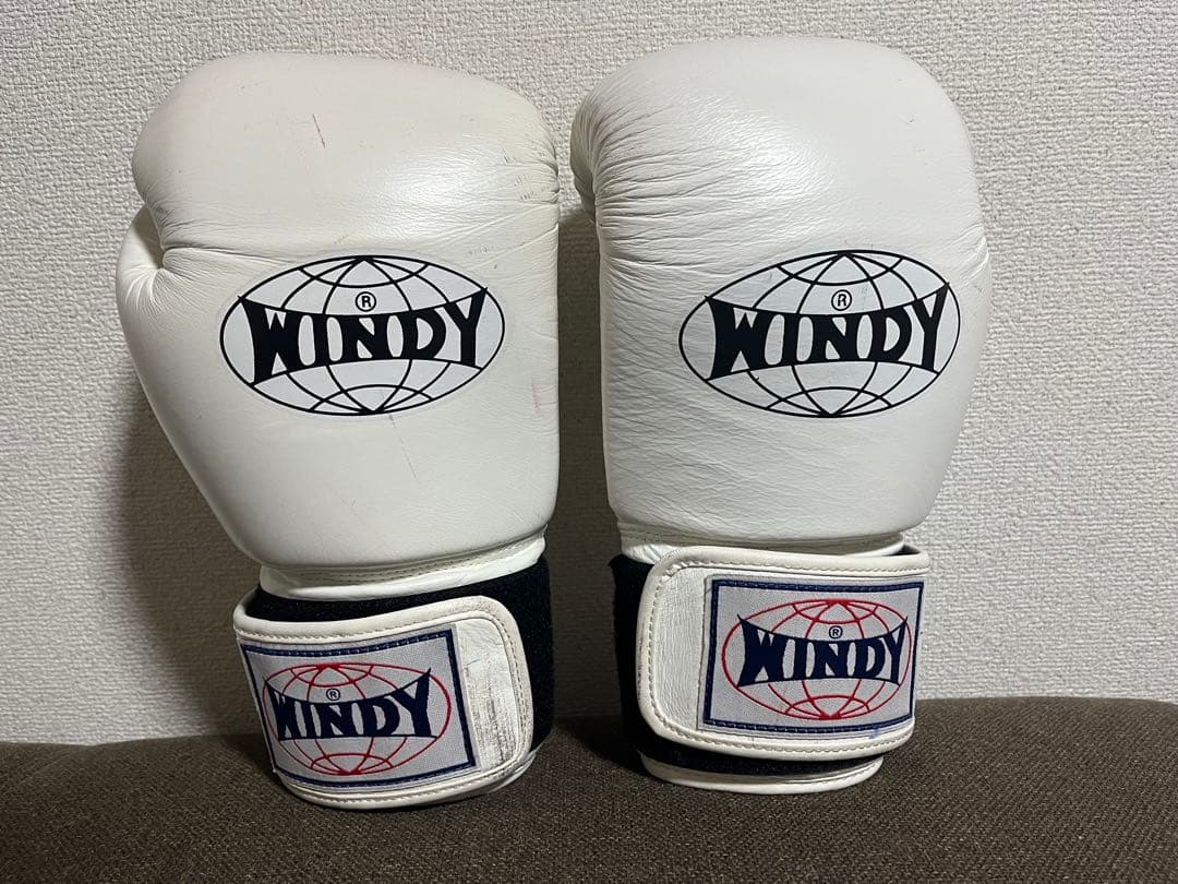 中古　WINDY ボクシンググローブ 14 oz. BGVH ホワイト