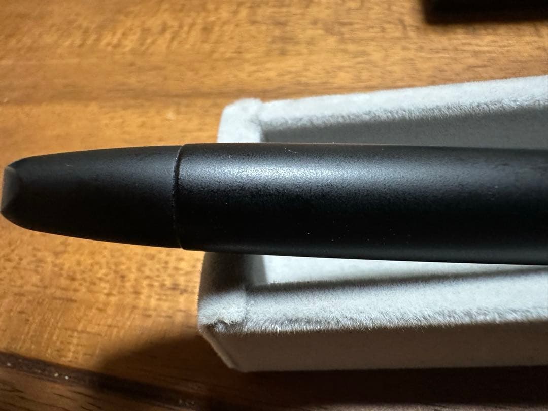 PILOT キャップレス マットブラック EF 2024購入