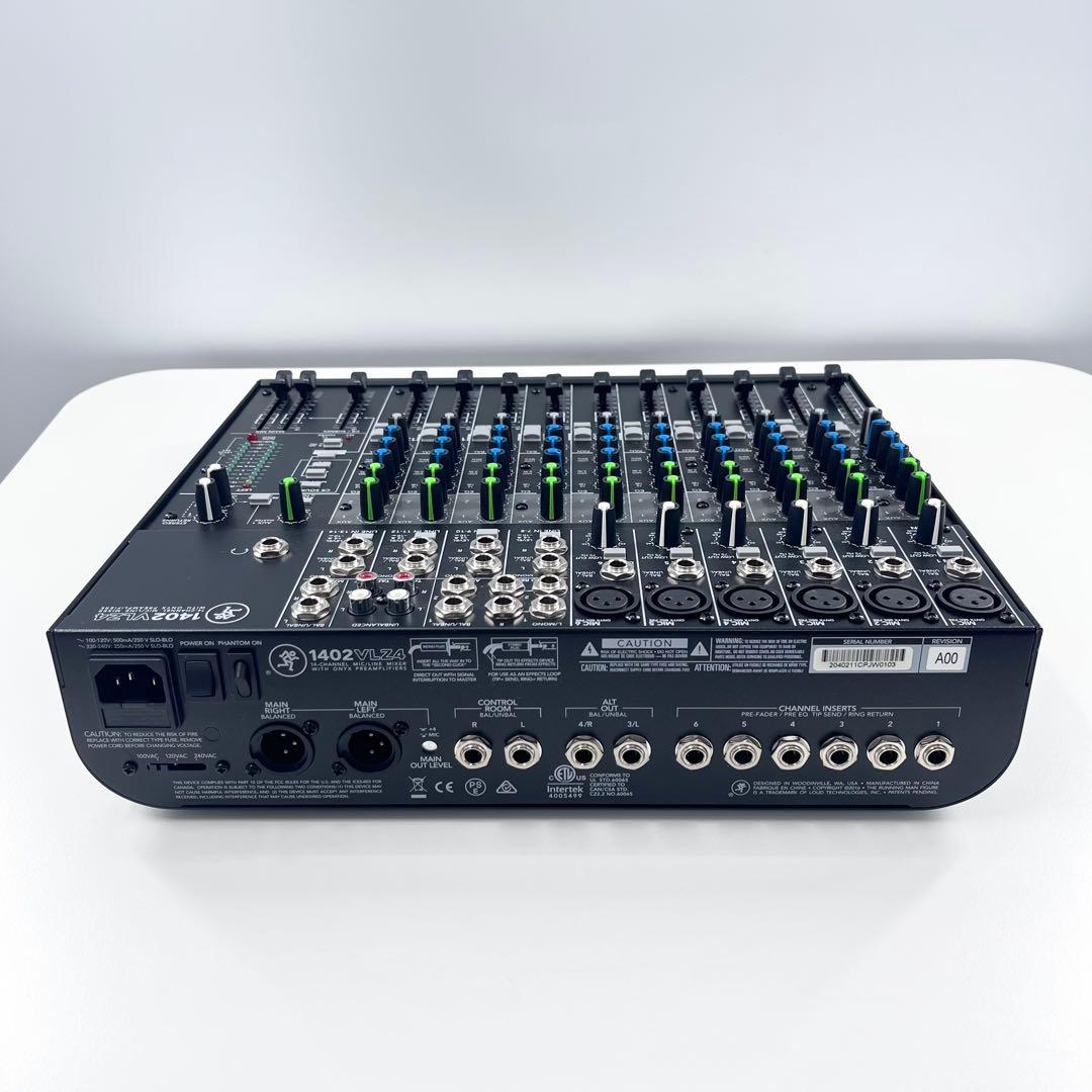 美品 MACKIE 1402VLZ4 アナログミキサー 12ch ケース付