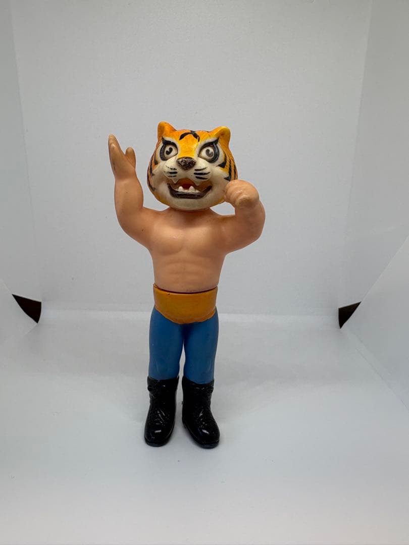 超レア！約半世紀前のタイガーマスクのソフビ！