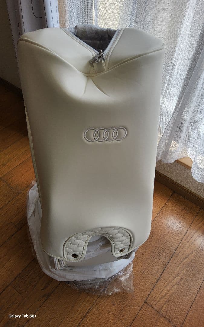 Audi ゴルフバッグ ホワイト