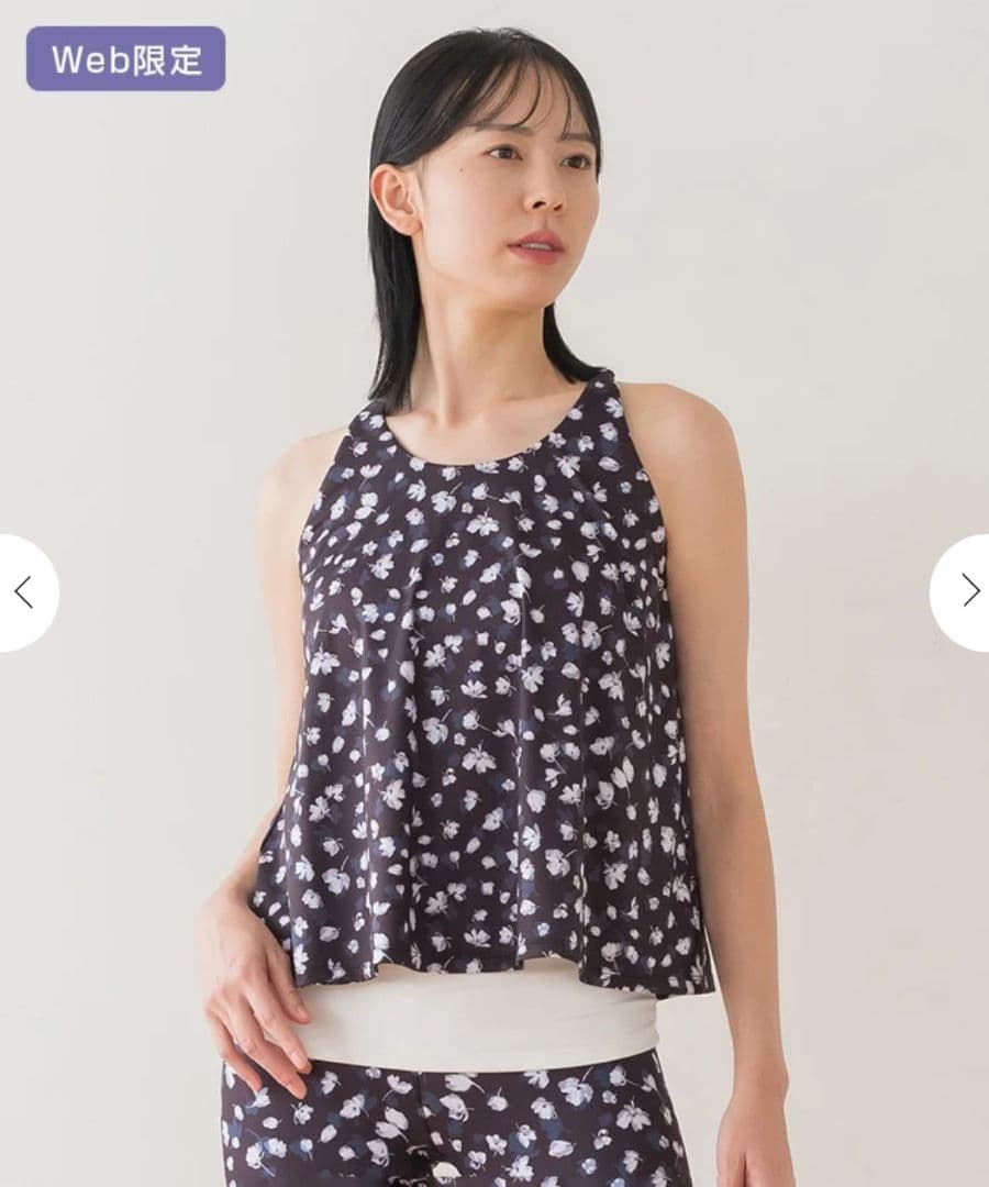 品切れ【新品未開封 タグ付】sukala フラワープリントカバータンクトップ　M