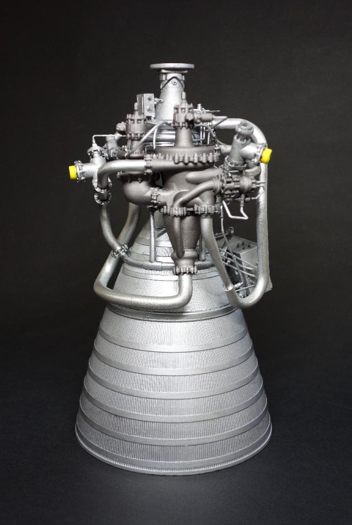 ロケットダイン社製 RL10 ロケットエンジンモデル完成品
