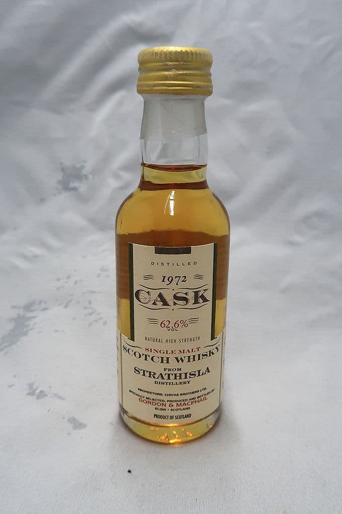 ストラスアイラ１９７２ゴードン＆マクファイル社カスクストレングスミニチュアボトル