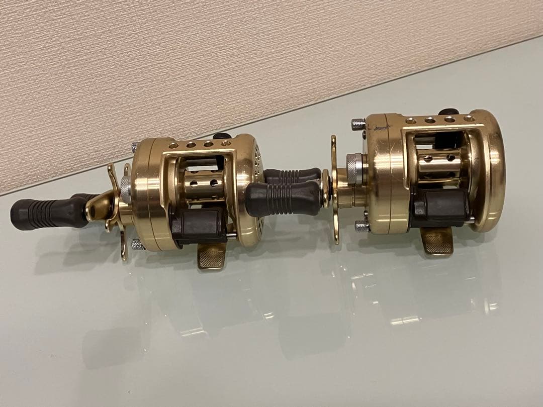 2台セット！シマノ　カルカッタ101XT ベイトリール　機関良好