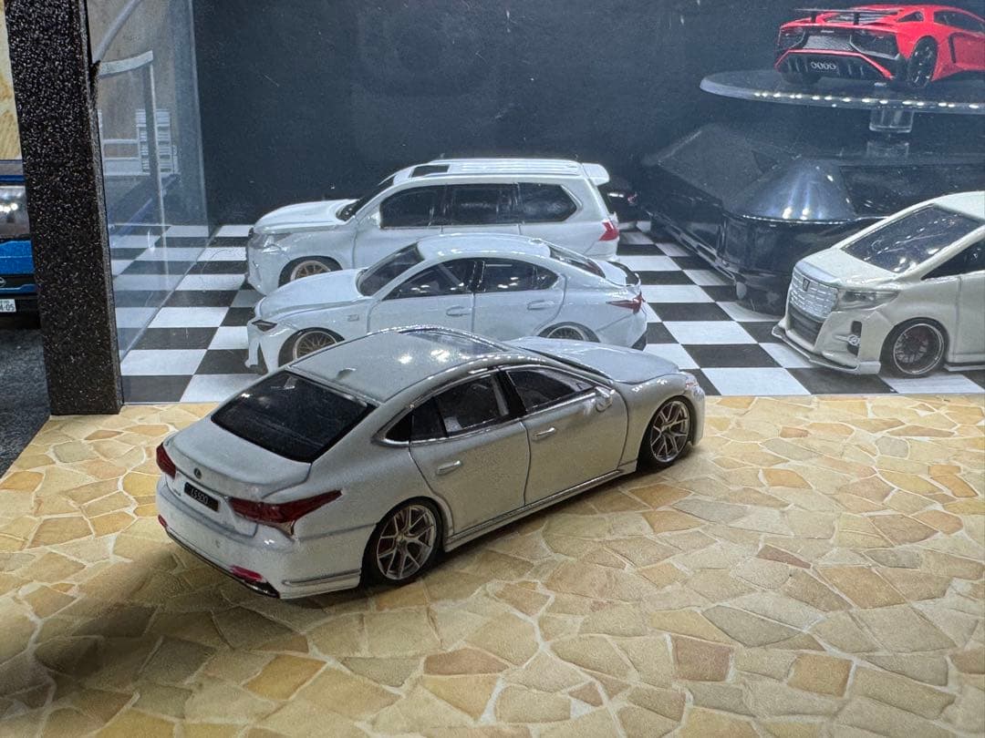 1/64改造ミニカー LS500