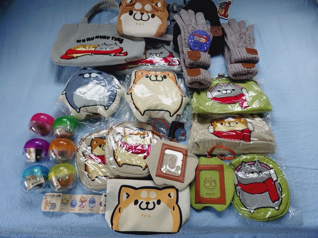 ボンレス犬とボンレス猫グッズとキャリーケース