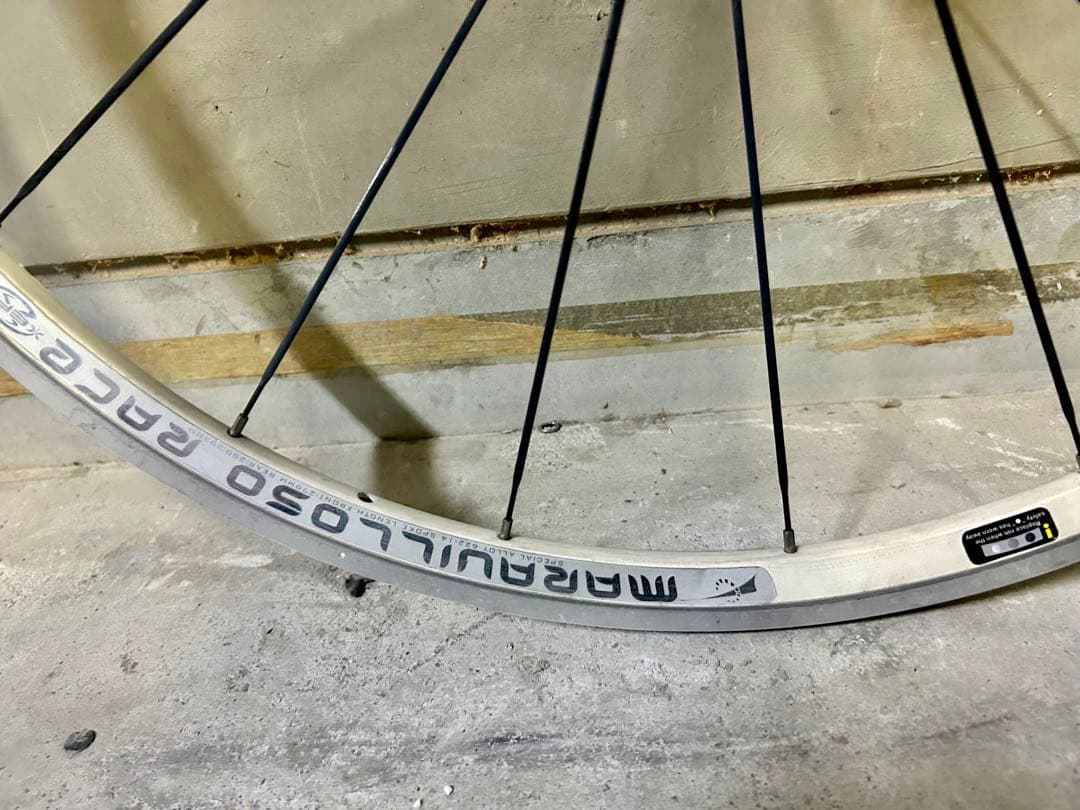 ◆白リムのカッコいい前輪ホイール◆重量0.80kg