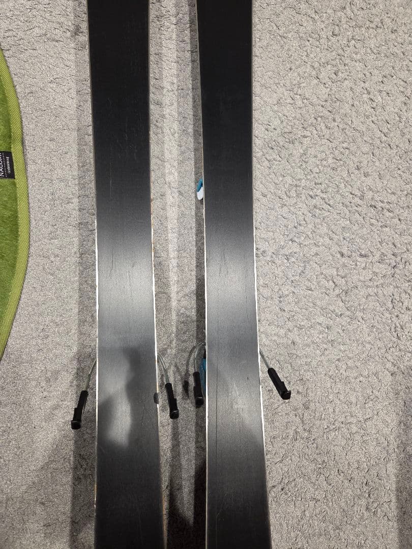 最終値下【中古】RossignolNOVA4/ビンディングLOOKサイズ146㌢