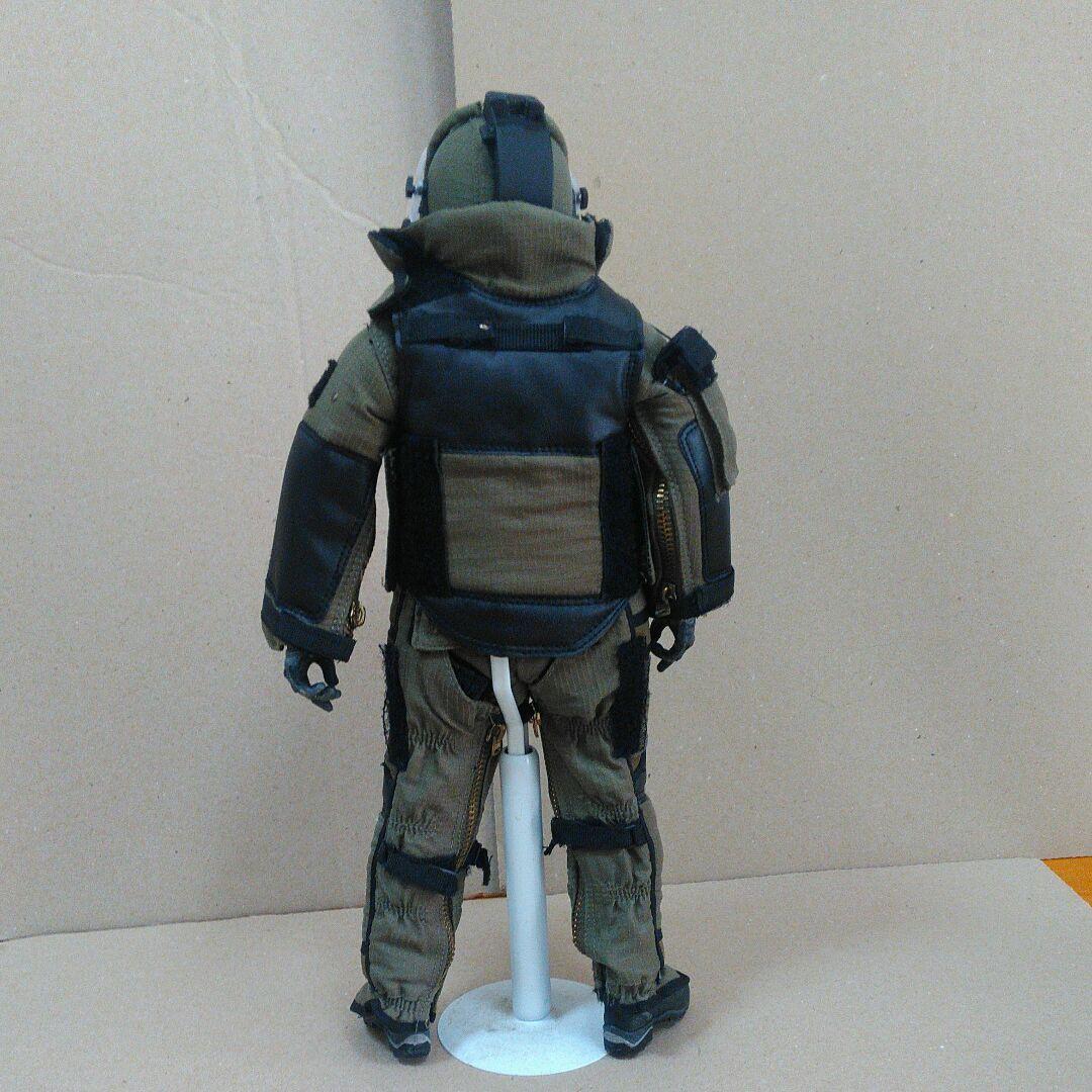 1/6　フィギュア　爆発物処理班　防爆スーツ