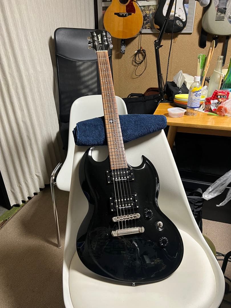 EDWARDS E-K-130VP 黒　セール❗️