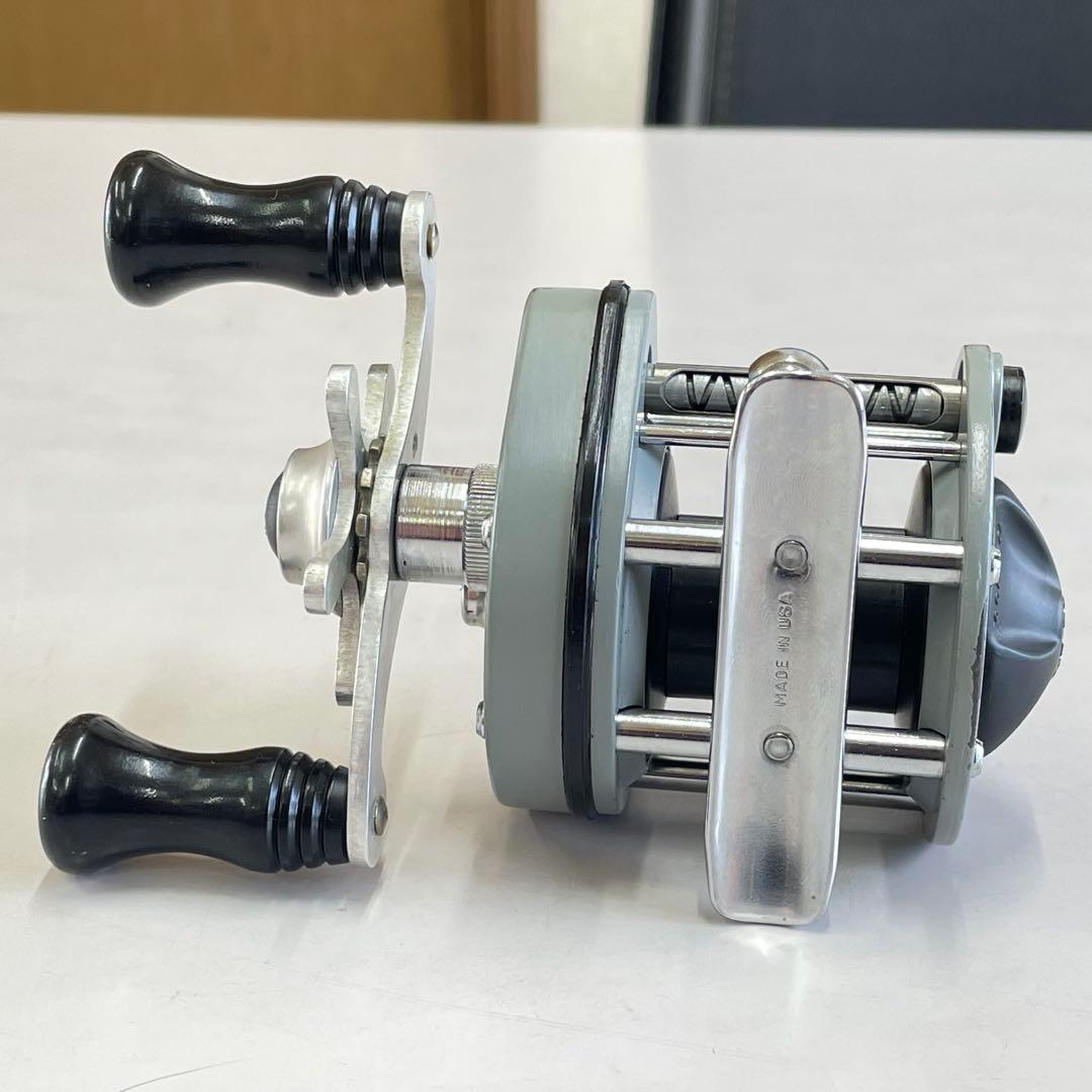 リール PFLUEGER SUPREME 511