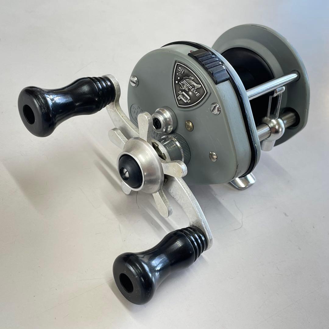 リール PFLUEGER SUPREME 511