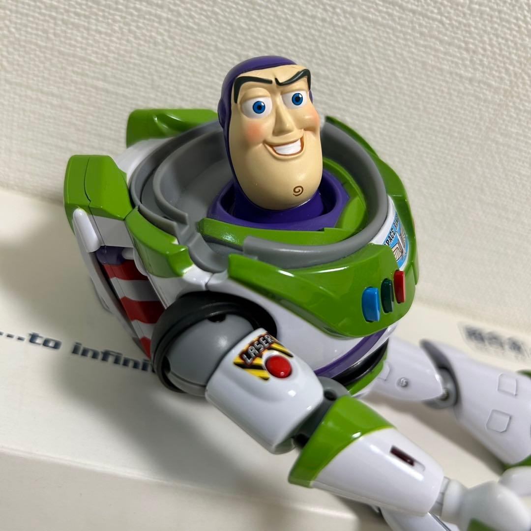 美品！バンダイ 超合金 バズライトイヤー トイストーリー