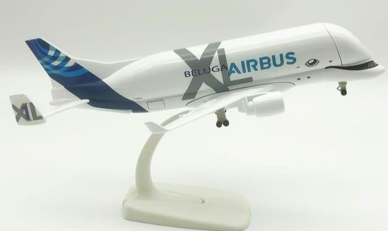 希少 迫力満点 Airbus BELUGA 1/400 モデルプレーン飛行機