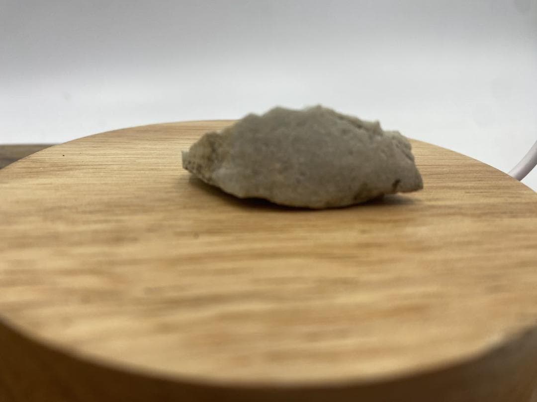 翡翠 ヒスイ 糸魚川 11g 青翡翠 水色 スカイブルー 透過 原石 天然