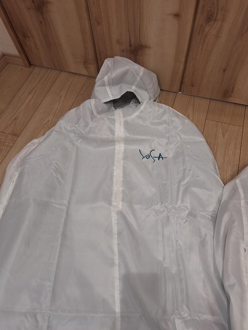 YOSAヨサ　フード付チャコールケープ