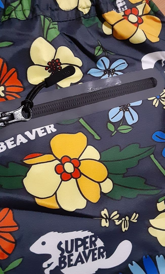 スーパービーバー KiU SUPER BEAVER ハーフパンツ Lサイズ 花柄