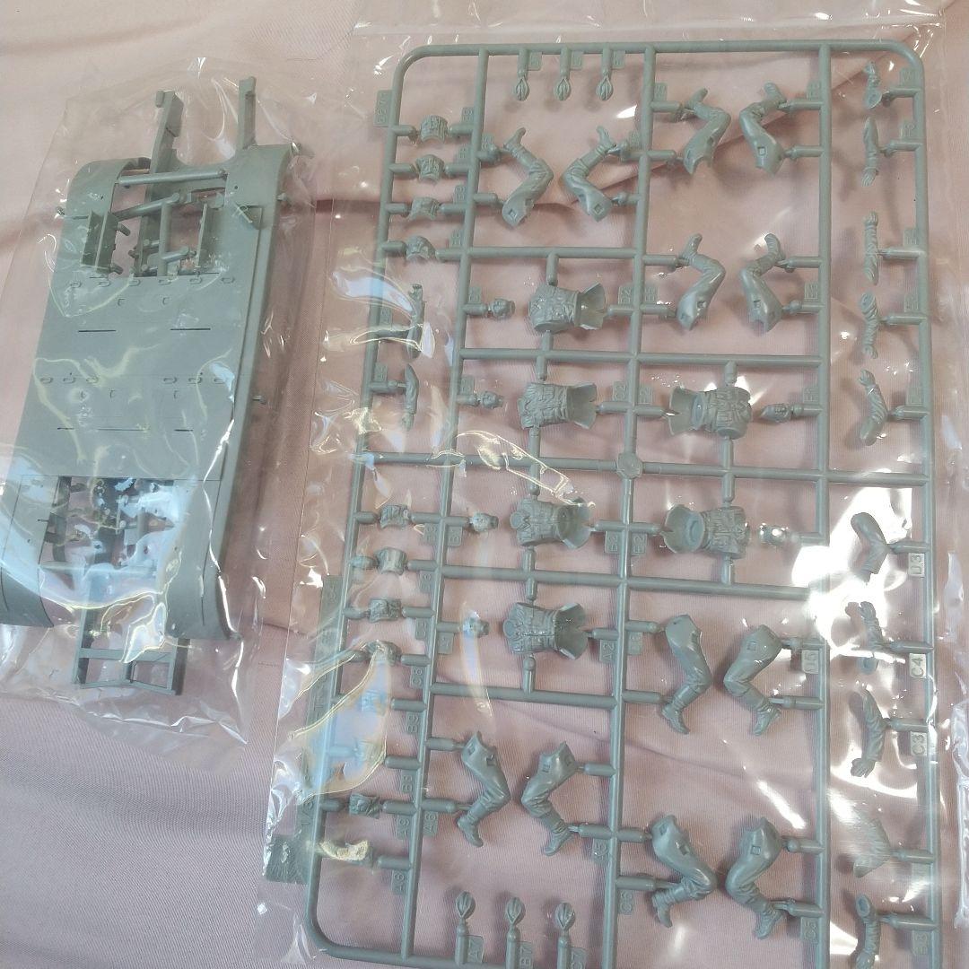 WW.IIドイツ軍 Sd.Kfz.7 8tハーフトラック 初期生産型 w/クルー