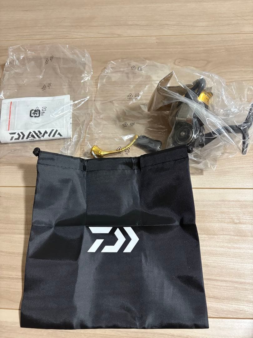 こ*パ様 Daiwa 23 LEGALIS LT2500S-XH スピニングリー