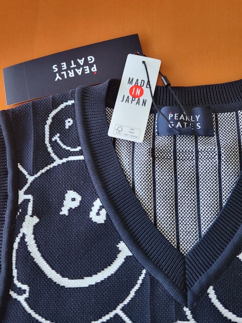 パーリーゲイツ　スマイル☺柄ダークネイビーベスト