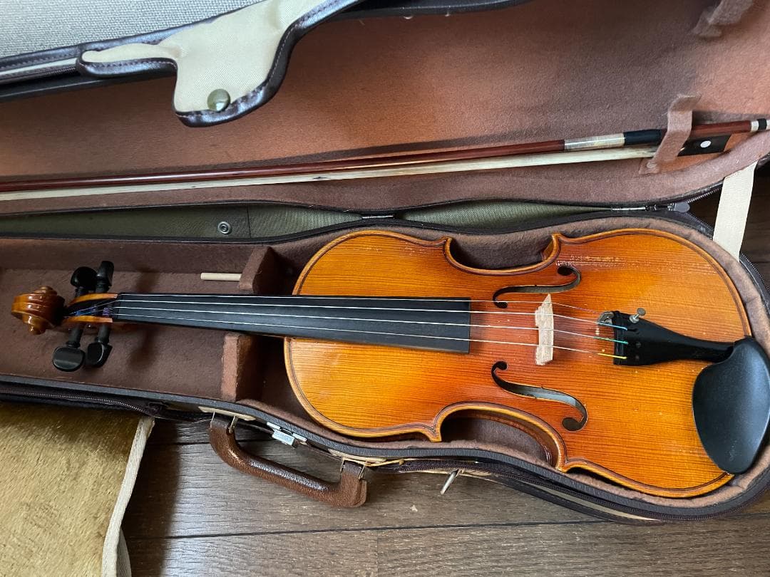 バイオリン ４／４サイズ　要メンテ品