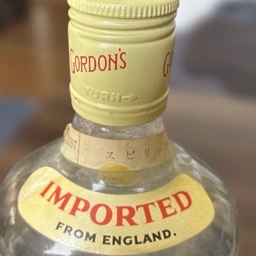 古酒　ゴードン ロンドン ドライ ジン　750ml 47度　ラベル汚れあり