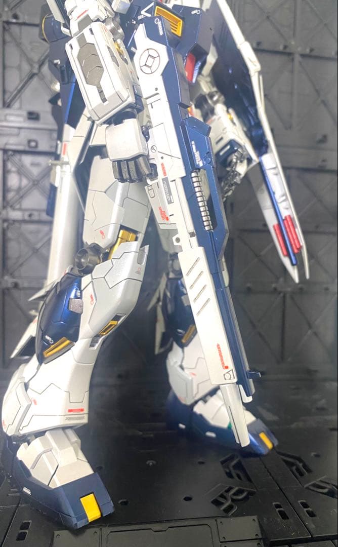 MG ニューガンダム Ver.Ka 完成品 パールメタリック　全塗装　ガンプラ