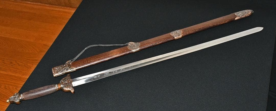 模造刀　剣　諸刃　コスプレ