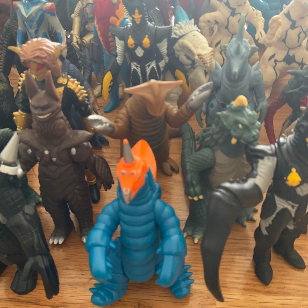 ウルトラマン　怪獣　ソフビ　まとめ売り59体