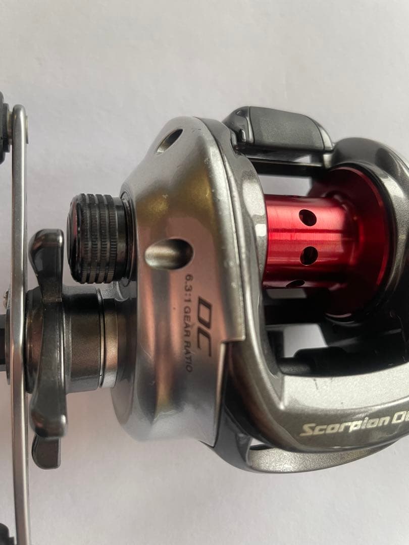 ⭐️再々値下げ　美品　シマノSHIMANO 11スコーピオンDC 右巻き