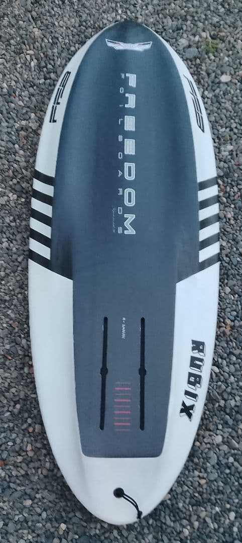 プローンフォイルボード　　45リッター フリーダム　RUBIX