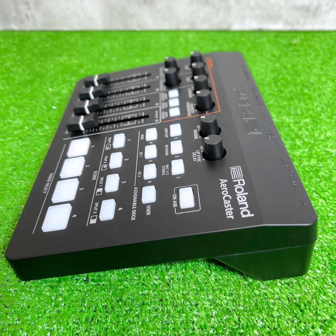 Roland AeroCaster VRC-01 ライブストリーミングシステム