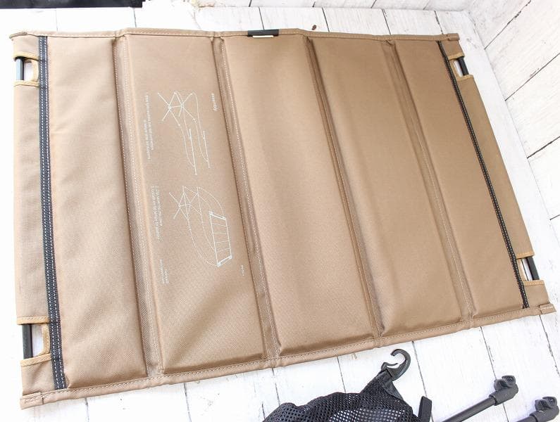 ヘリノックス Tac. テーブル M / コヨーテタン